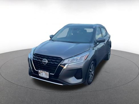 Used 2024 Nissan Kicks SV FWD image 7