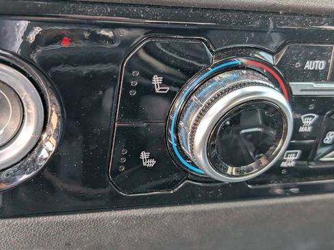 Used 2023 GMC Sierra 1500 Elevation image 19