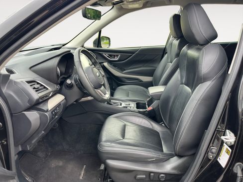 Certified 2023 Subaru Forester Limited AWD/4WD image 9