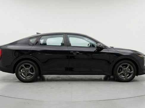 Used 2025 Kia K4 FWD image 11