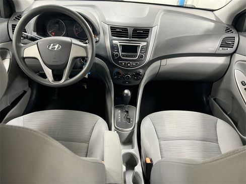 Used 2016 Hyundai Accent SE image 10