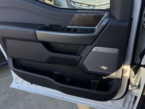 Used 2024 Ford F250 Lariat w/ Lariat Ultimate Package image 23