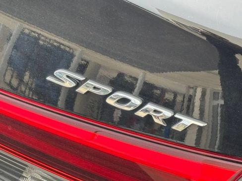 Used 2023 Honda Civic Sport image 5