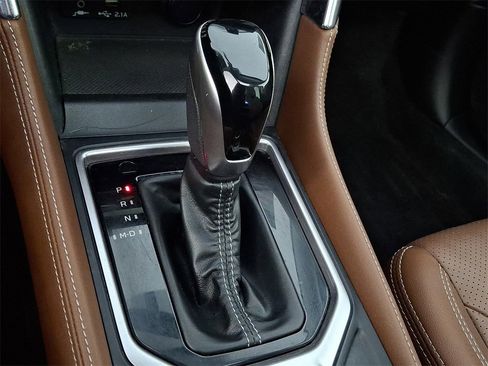 Used 2021 Subaru Forester Touring image 17