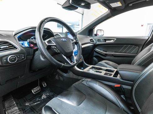 Used 2022 Ford Edge ST w/ Equipment Group 401A image 4