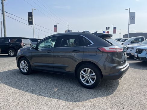 Used 2020 Ford Edge SEL w/ Convenience Package FWD image 3