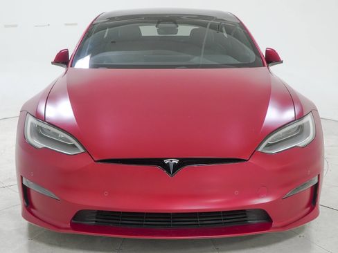 Used 2021 Tesla Model S Plaid image 2