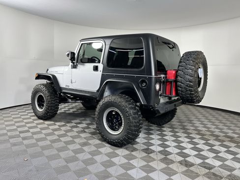 Used 2003 Jeep Wrangler Rubicon image 3