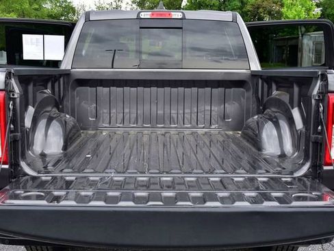 Used 2023 RAM 1500 Big Horn AWD/4WD image 32