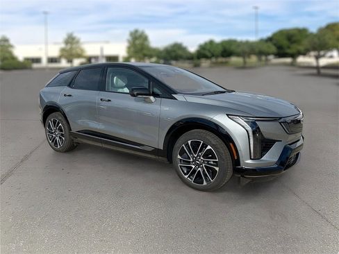 New 2025 Cadillac Optiq Sport 2 w/ LPO, Floor Liner Package image 1