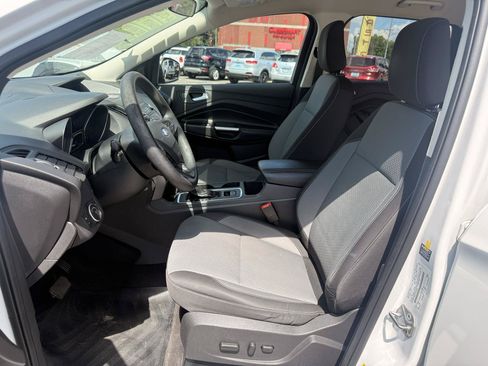 Used 2018 Ford Escape SE FWD image 8