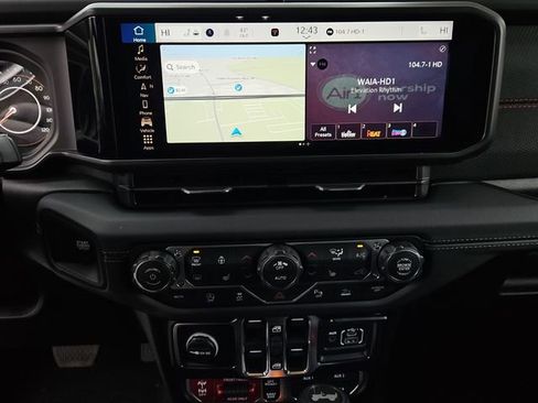 New 2026 Jeep Wrangler Unlimited Rubicon image 12