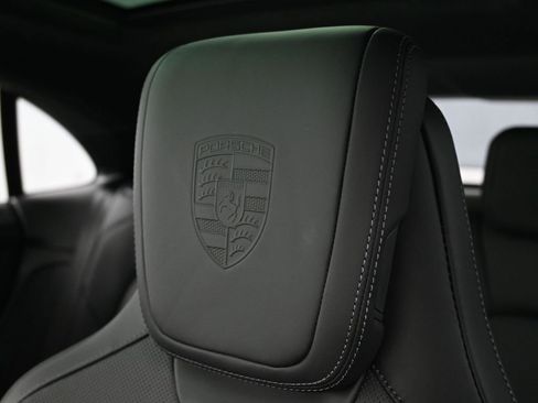 New 2026 Porsche Macan Turbo Electric image 20