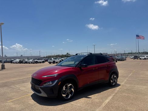 Used 2023 Hyundai Kona SEL FWD image 9