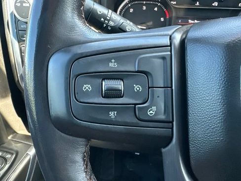Used 2022 GMC Sierra 3500 AT4 w/ AT4 Preferred Package AWD/4WD image 24