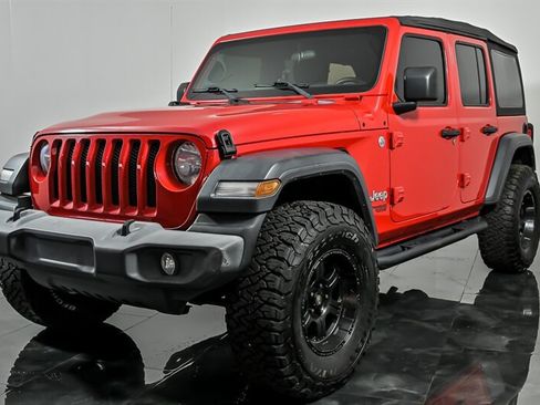 Used 2018 Jeep Wrangler Unlimited Sport AWD/4WD image 5
