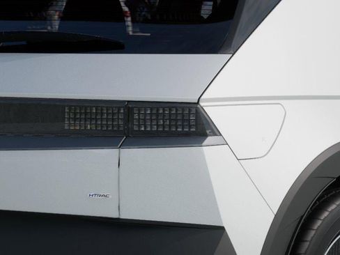 New 2025 Hyundai Ioniq 5 SEL image 10