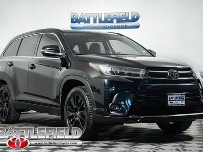 Used 2019 Toyota Highlander SE