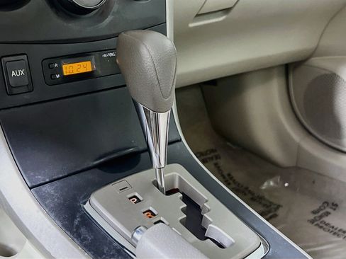 Used 2010 Toyota Corolla LE FWD image 24
