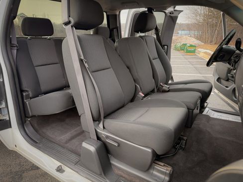 Used 2012 Chevrolet Silverado 3500 LT image 20