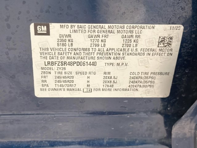 Used 2023 Buick Envision Avenir AWD/4WD image 28