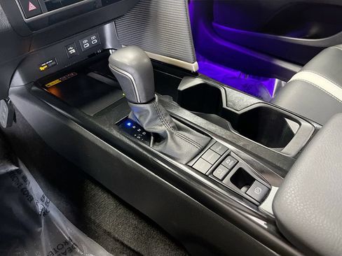 Used 2026 Toyota Camry SE w/ Multimedia Upgrade Package FWD image 17