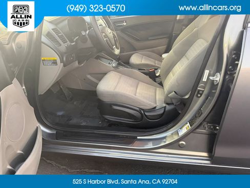 Used 2014 Kia Forte EX w/ Protection Package FWD image 7