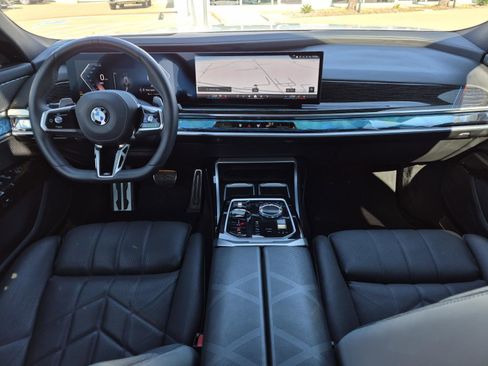 Certified 2024 BMW 760i xDrive image 37