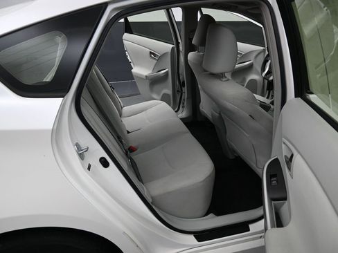 Used 2012 Toyota Prius Three w/ Solar Roof Pkg image 29