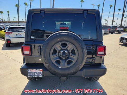 Used 2023 Jeep Wrangler Sport AWD/4WD image 5