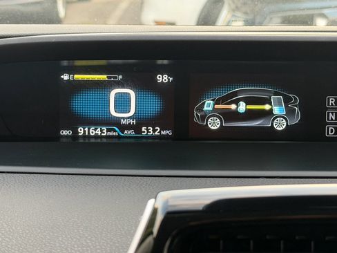 Used 2022 Toyota Prius LE FWD image 22