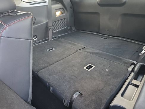 Used 2025 Ford Explorer ST-Line w/ ST-Line Street Pack AWD/4WD image 12