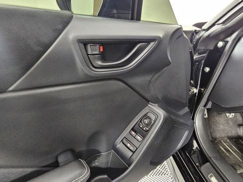 Used 2025 Toyota GR86 Premium w/ ALL Weather Mat Package (TMS) image 19