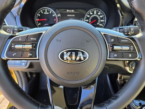 Certified 2021 Kia Seltos SX w/ SX Sunroof Package image 23