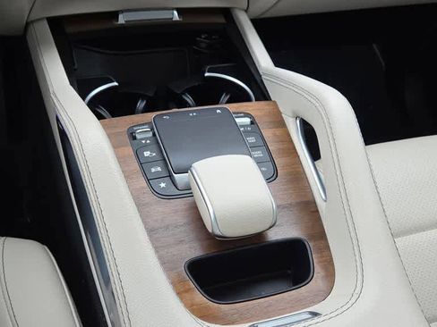 Used 2022 Mercedes-Benz GLE 350 4MATIC image 19