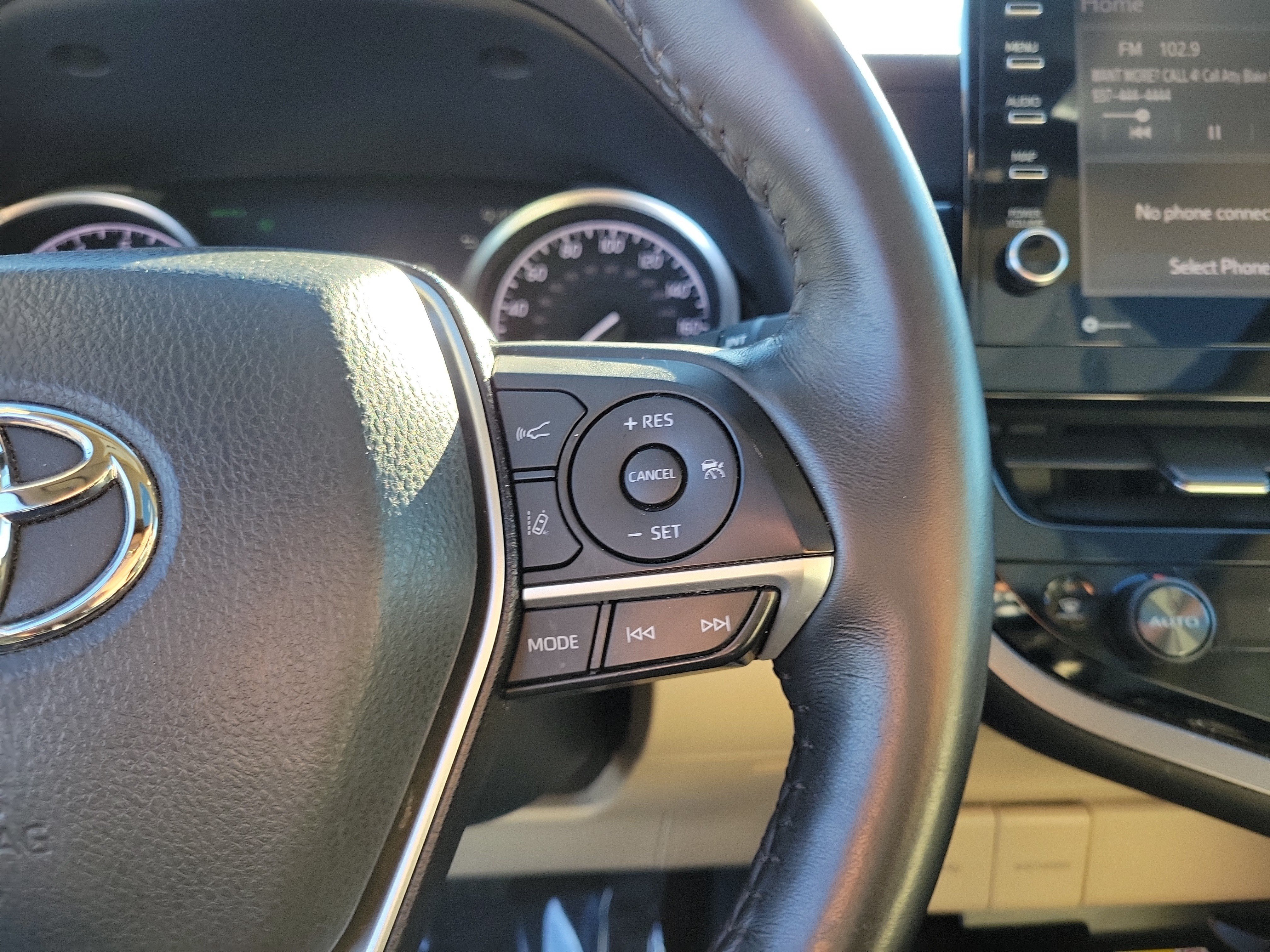 Used 2024 Toyota Camry XLE w/ Navigation Package FWD image 23
