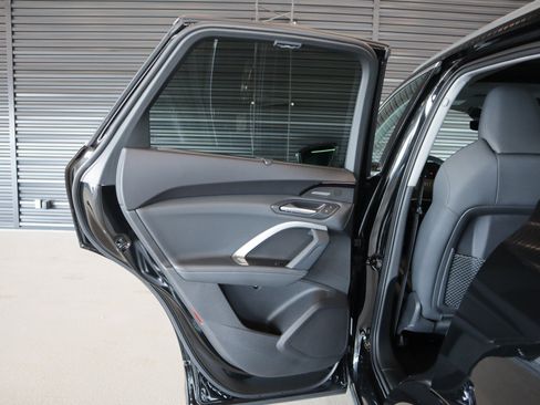Used 2025 Audi Q5 Premium w/ Premium Plus AWD/4WD image 29