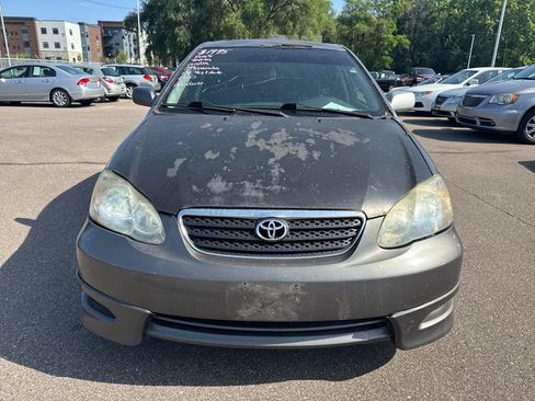 Used 2005 Toyota Corolla CE FWD image 2