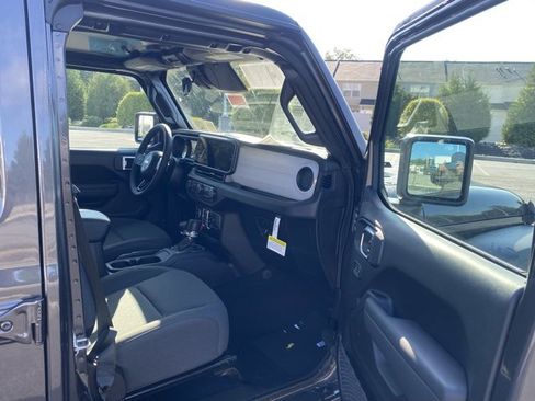 New 2025 Jeep Wrangler Sport S image 27
