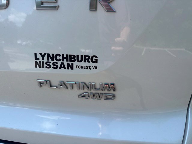 Used 2024 Nissan Pathfinder Platinum w/ Cargo Package AWD/4WD image 12