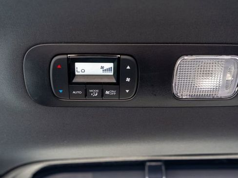 Used 2023 Honda Odyssey Sport image 17