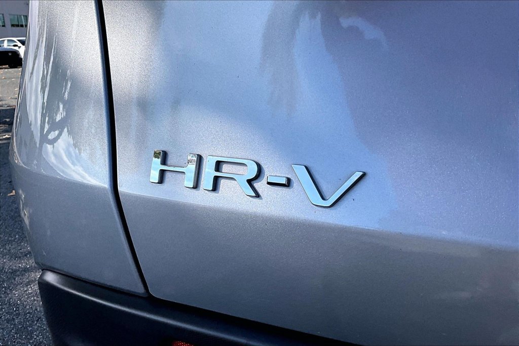 Used 2025 Honda HR-V LX image 24