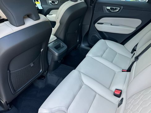 New 2026 Volvo XC60 B5 Plus w/ Protection Package Premier AWD/4WD image 10