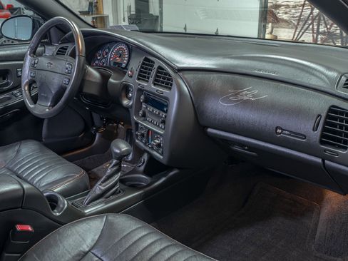 Used 2005 Chevrolet Monte Carlo SS image 17