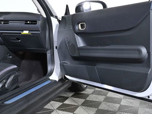 Certified 2025 MINI Cooper S image 30