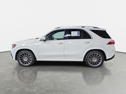 Used 2024 Mercedes-Benz GLE 350 4MATIC image 8