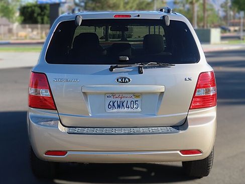 Used 2009 Kia Sorento LX RWD image 5