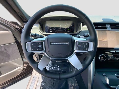 New 2026 Land Rover Discovery Limited Edition AWD/4WD image 39