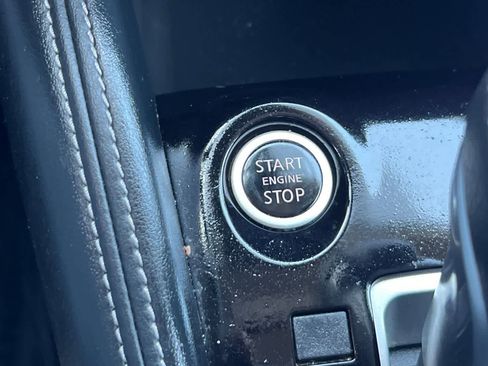 Used 2020 Nissan Kicks SV image 27