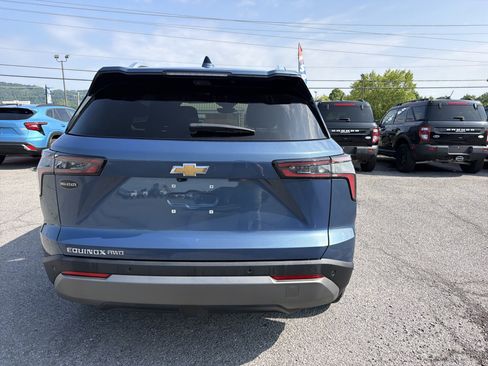 Used 2025 Chevrolet Equinox LT w/ Convenience Package II AWD/4WD image 5